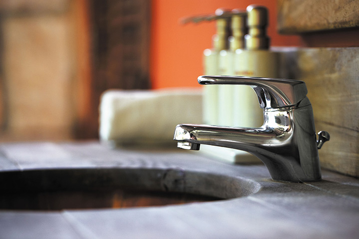 A2B Plumbers are able to fix any leaking taps you may have in Royston. 